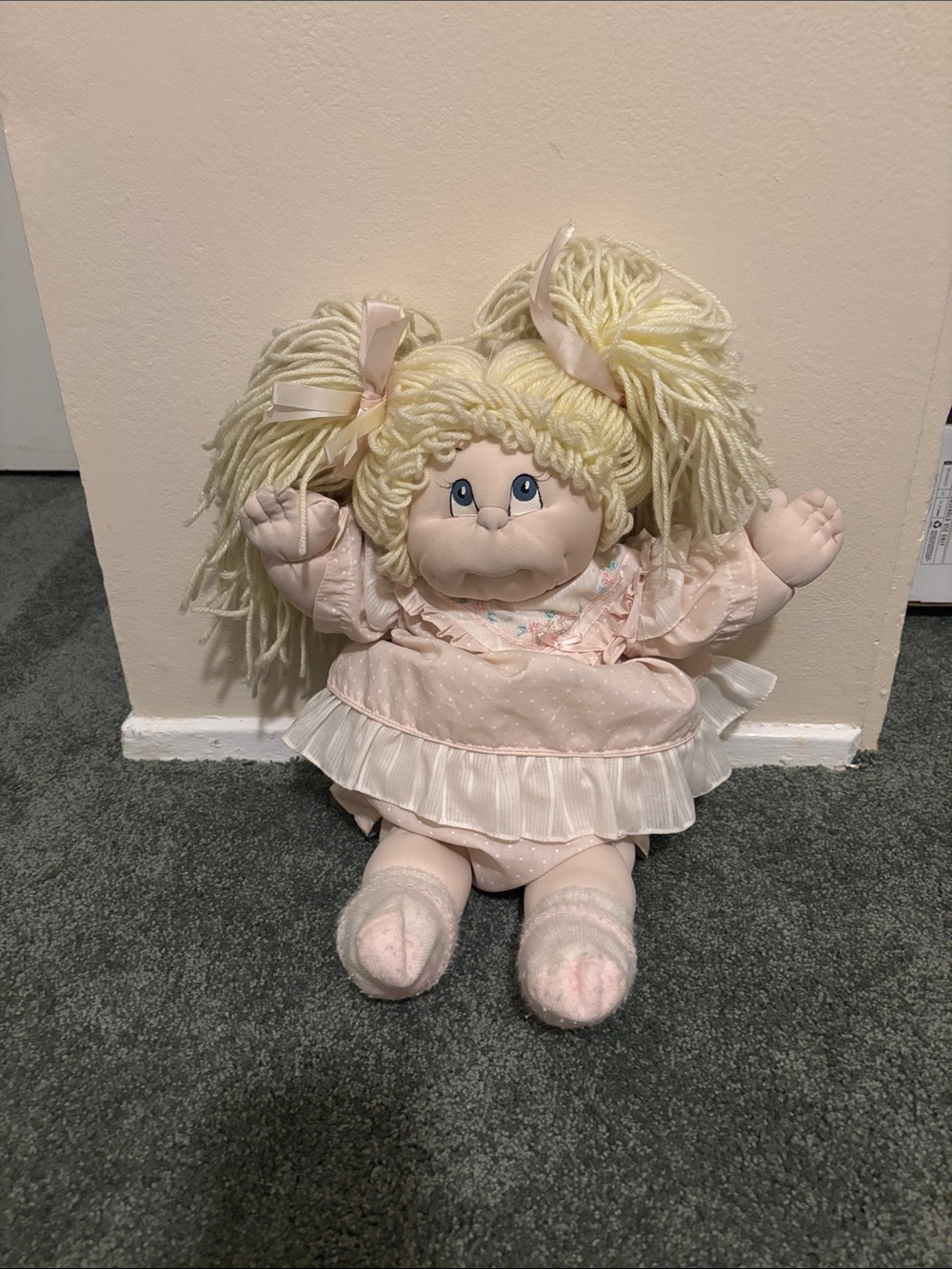 Vintage Cabbage Patch Pink Rag Doll Plush Toy for Kids - Soft Hair & Ruffled Dre